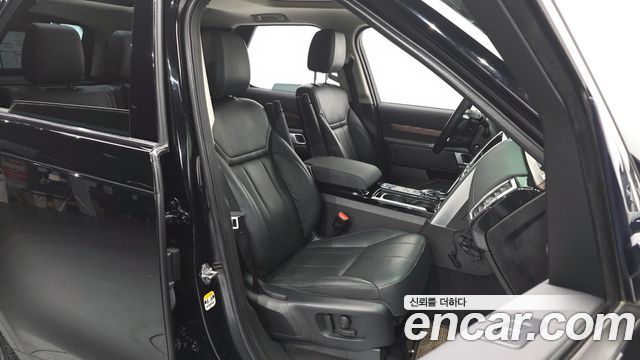Land Rover Discovery 5 3.0 TD6 HSE 2018 — фото 26