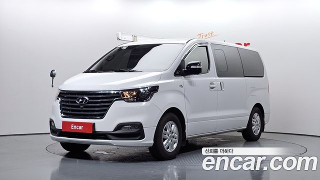 Hyundai Grand Starex Camping car 2020 — фото 1
