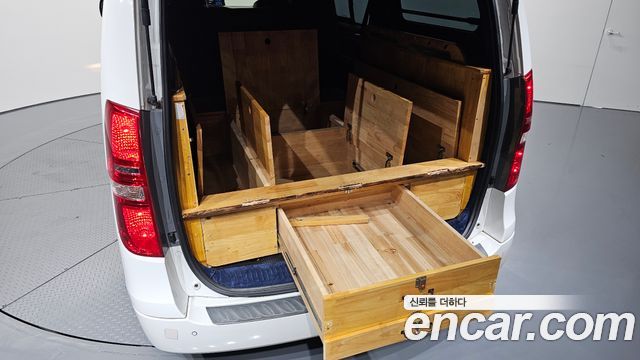 Hyundai Grand Starex Camping car 2020 — фото 18