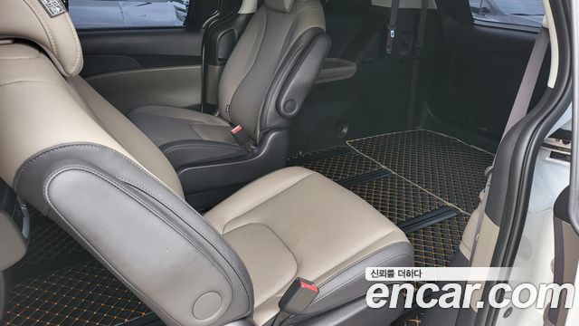 Kia Carnival (IV) Diesel 9-Seater Prestige 2024 — фото 19