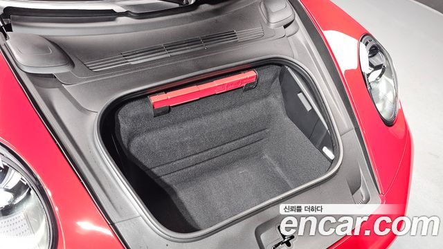 Porsche 911 (992) Carrera 4 GTS Cabriolet 2023 — фото 6