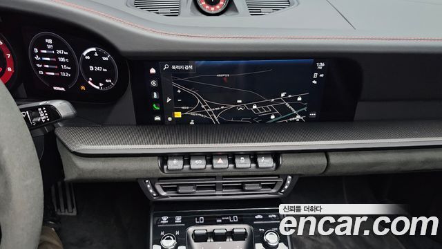 Porsche 911 (992) Carrera 4 GTS Cabriolet 2023 — фото 13