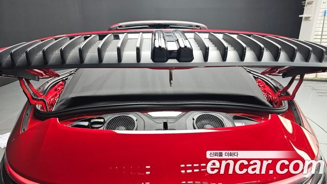 Porsche 911 (992) Carrera 4 GTS Cabriolet 2023 — фото 20