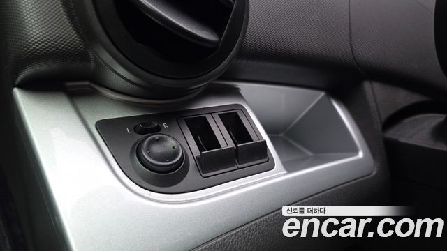 Chevrolet Spark Spark S LT 2014 — фото 19