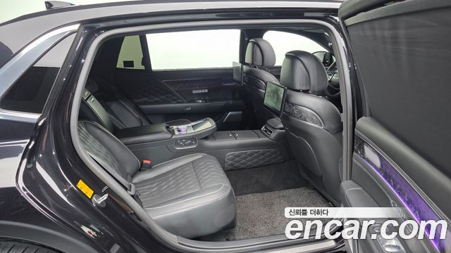 Genesis G90 (RS4) Gasoline 3.5 Turbo e-S/C AWD LWB 2023 — фото 12