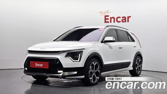 Kia Niro Prestige 2022 — фото 1