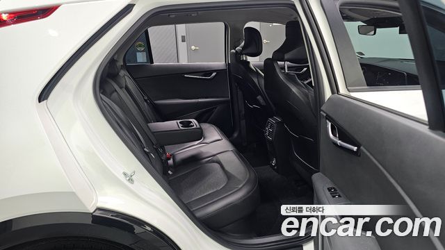Kia Niro Prestige 2022 — фото 15