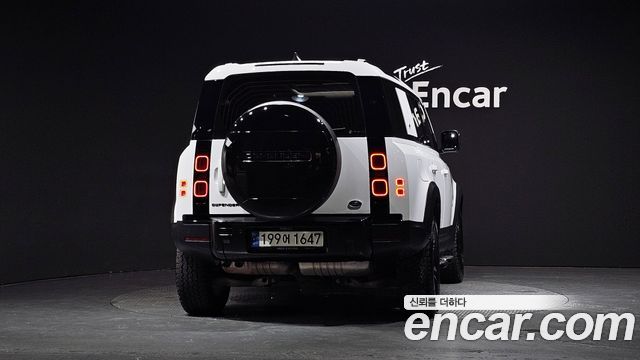 Land Rover Defender (L663) 110 D250 S 2022 — фото 4