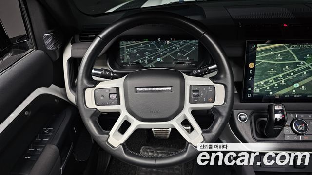 Land Rover Defender (L663) 110 D250 S 2022 — фото 12