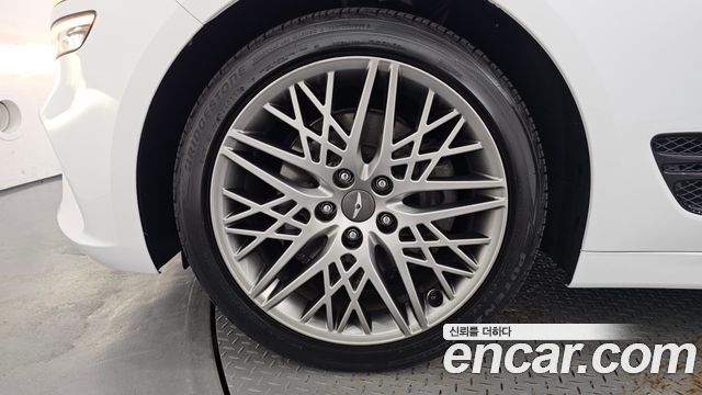 Genesis G70 Gasoline 2.0T 2WD 2023 — фото 5