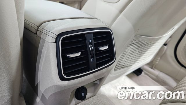 Genesis G70 Gasoline 2.0T 2WD 2023 — фото 34