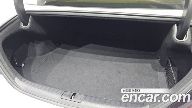 Genesis G70 Gasoline 2.0T 2WD 2023 — фото 35