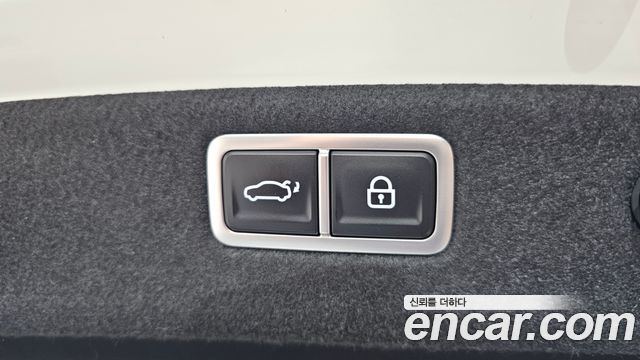 Genesis G70 Gasoline 2.0T 2WD 2023 — фото 36