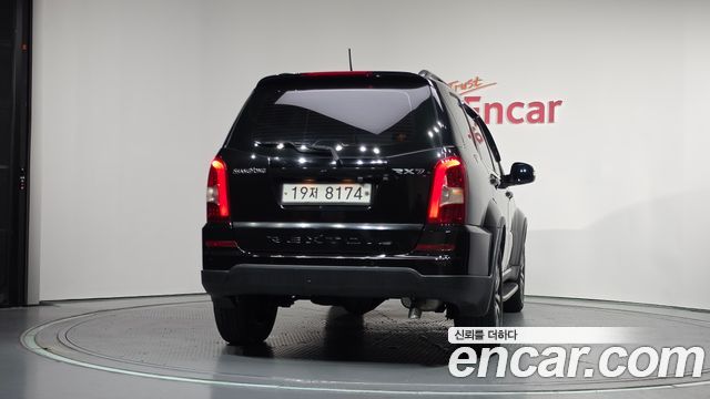 KG Mobility (SsangYong) Rexton W 2.0 4WD RX7 Luxury 2013 — фото 4