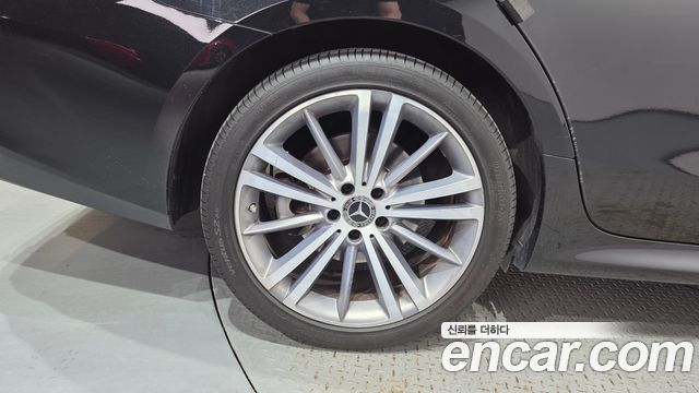 Mercedes-Benz CLS-Class (C257) CLS400d 4MATIC 2019 — фото 5
