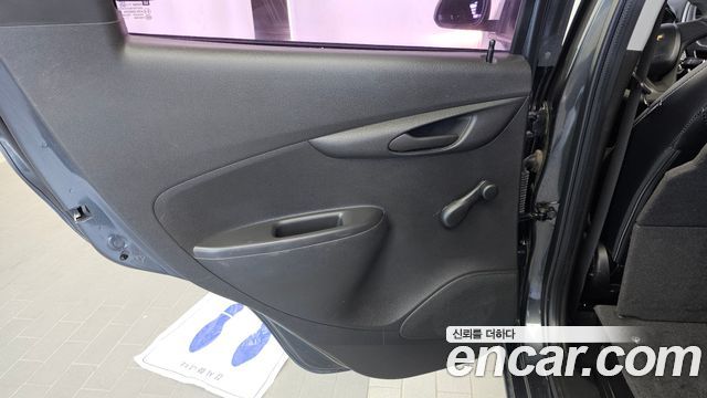 Chevrolet Next Spark Van 2018 — фото 25