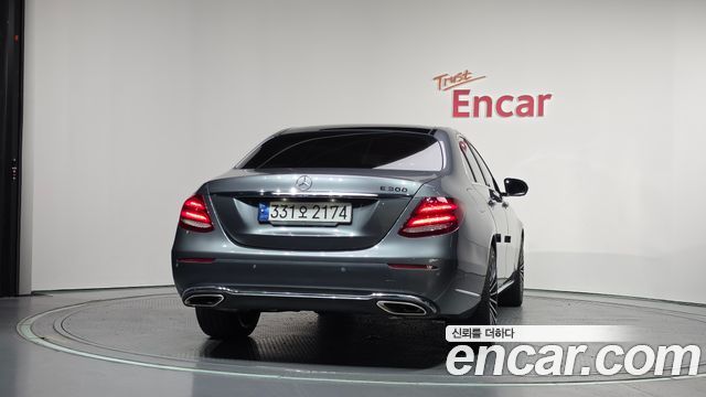Mercedes-Benz E-Class (W213) E300 Exclusive 2017 — фото 4