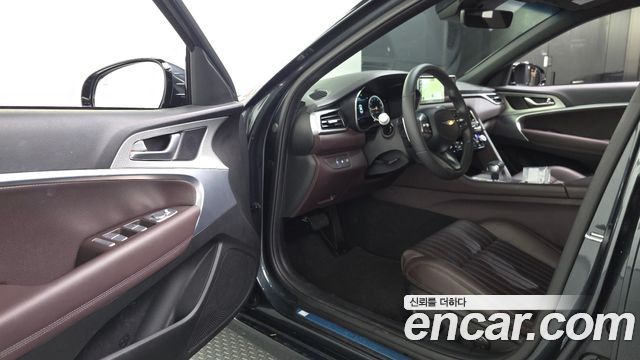 Genesis G70 Gasoline 2.5T 4WD 2024 — фото 10
