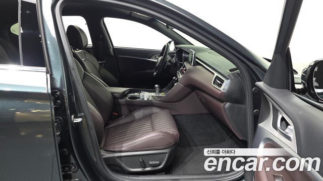 Genesis G70 Gasoline 2.5T 4WD 2024 — фото 15