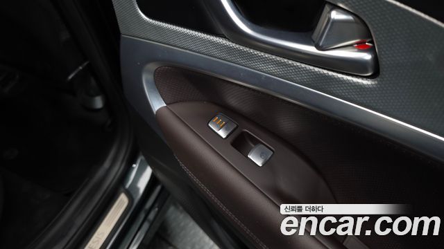 Genesis G70 Gasoline 2.5T 4WD 2024 — фото 23