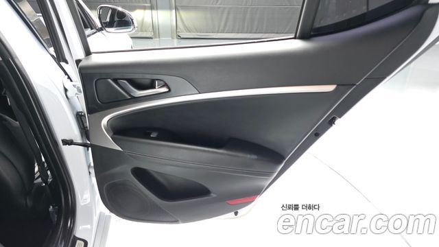 Genesis G70 2.0T Advanced 2019 — фото 25