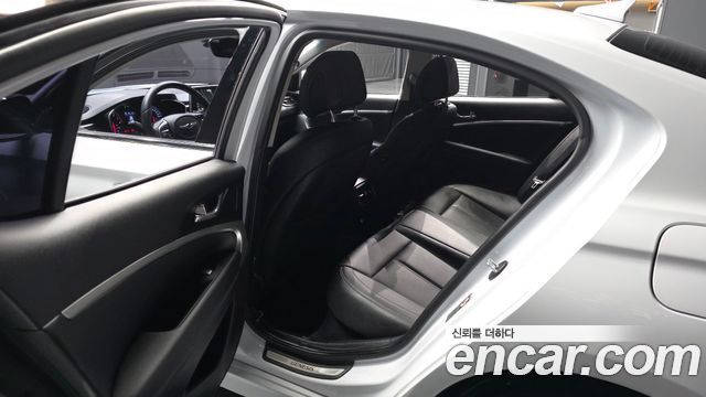 Genesis G70 2.0T Advanced 2019 — фото 26