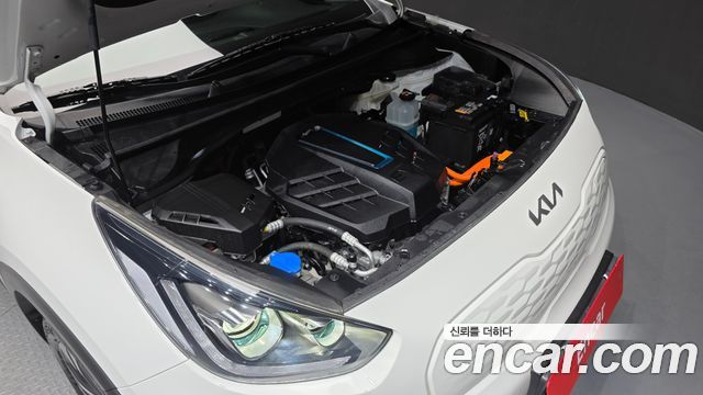Kia Niro Plus Air 2024 — фото 6