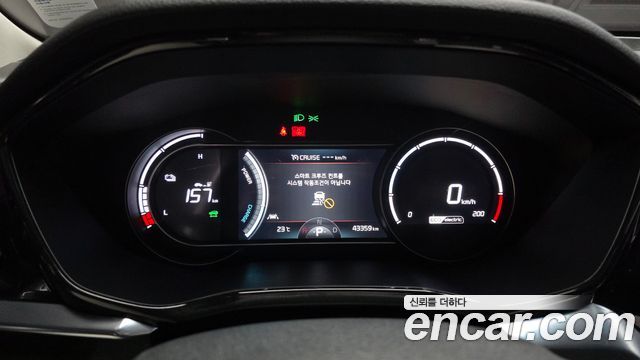 Kia Niro Plus Air 2024 — фото 8