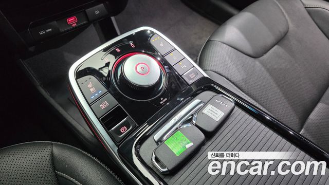 Kia Niro Plus Air 2024 — фото 9