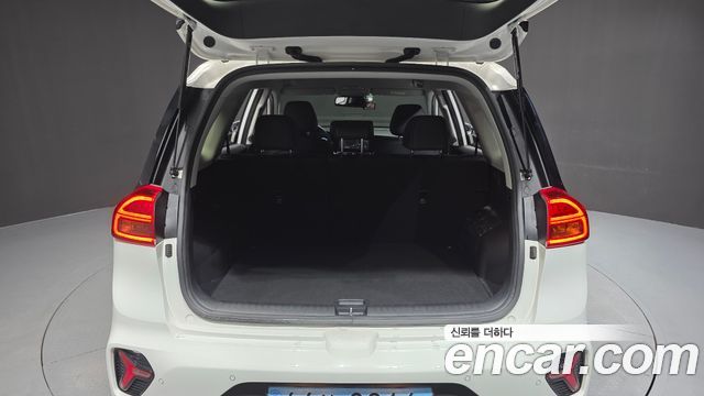 Kia Niro Plus Air 2024 — фото 20