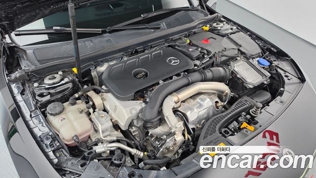 Mercedes-Benz A-Class (W177) A220 Hatchback 2024 — фото 6