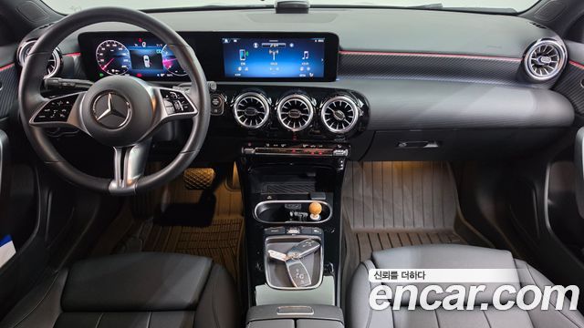 Mercedes-Benz A-Class (W177) A220 Hatchback 2024 — фото 7