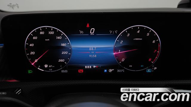 Mercedes-Benz A-Class (W177) A220 Hatchback 2024 — фото 8