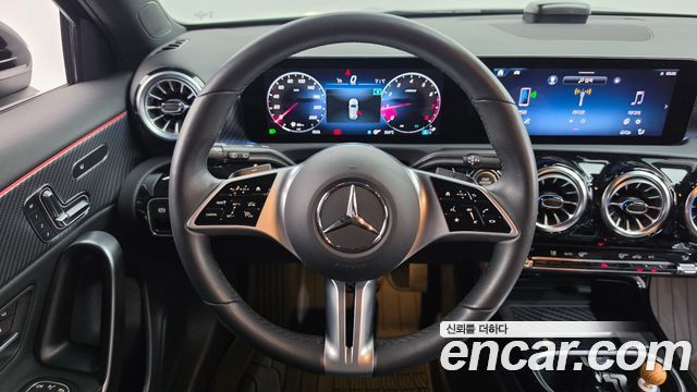Mercedes-Benz A-Class (W177) A220 Hatchback 2024 — фото 16