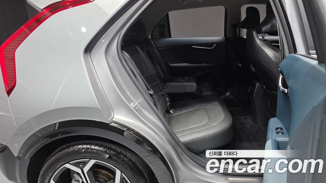 Kia Niro Signature 2024 — фото 16