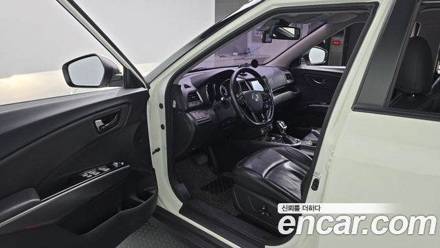 KG Mobility (SsangYong) Tivoli Armor Gear Plus 2WD 2019 — фото 10