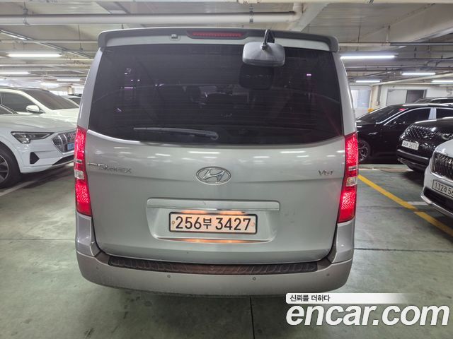 Hyundai Grand Starex Urban 9-Seater Premium Spicial 2020 — фото 4