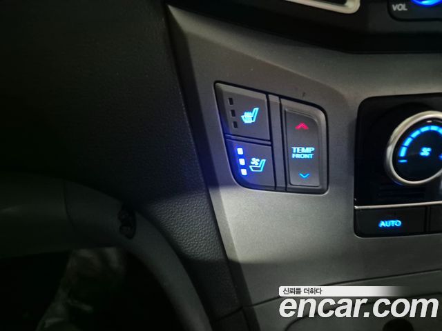 Hyundai Grand Starex Urban 9-Seater Premium Spicial 2020 — фото 15