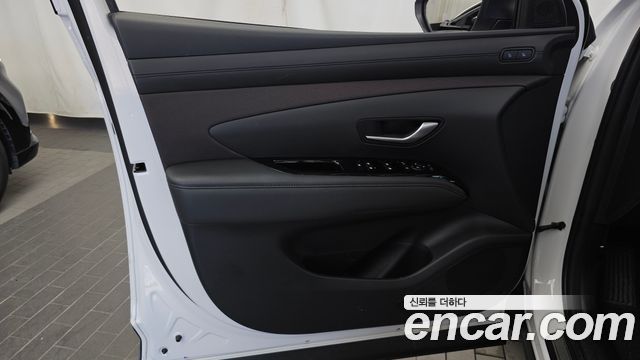 Hyundai Tucson (NX4) Gasoline 1.6 Turbo 4WD Inspiration 2024 — фото 24