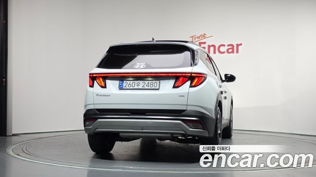 Hyundai Tucson (NX4) Gasoline 1.6 Turbo 4WD Inspiration 2024 — фото 4