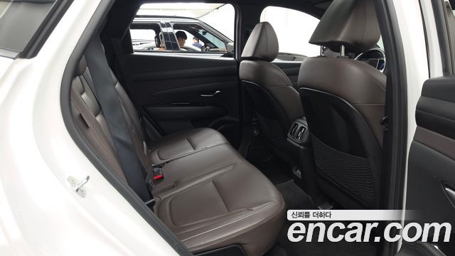 Hyundai Tucson (NX4) Gasoline 1.6 Turbo 4WD Inspiration 2024 — фото 12