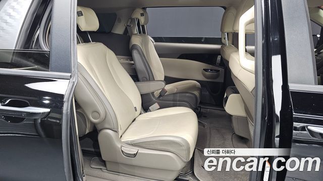 Kia Carnival (IV) Diesel 9-Seater Prestige 2022 — фото 11