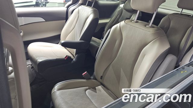 Kia Carnival (IV) Diesel 9-Seater Prestige 2022 — фото 32