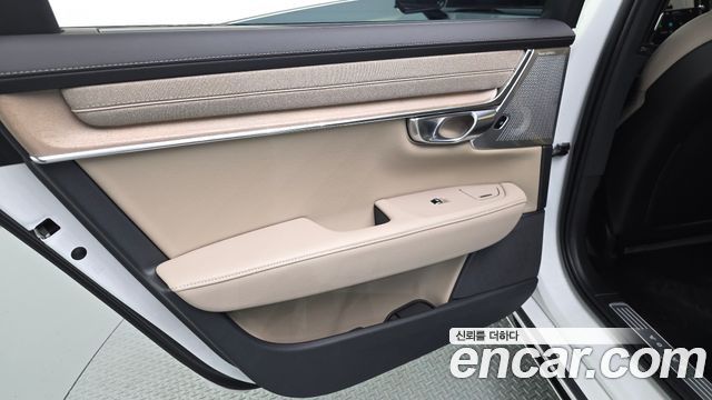 Volvo S90 B5 Ultra Dark 2026 — фото 31