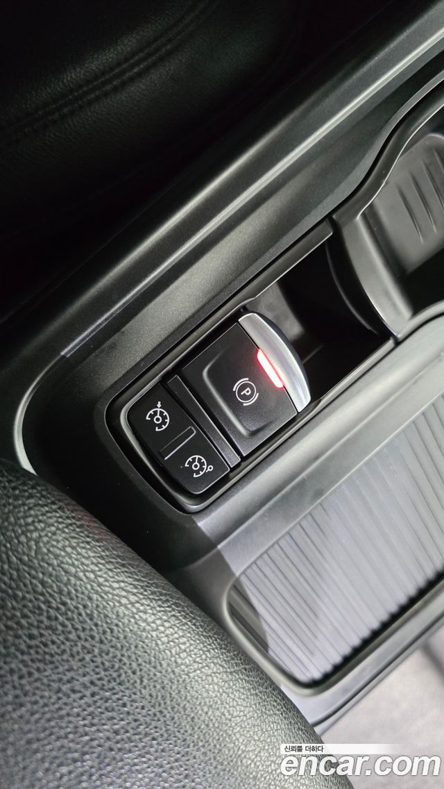 Renault Korea SM6 2.0 GDe SE 2016 — фото 17