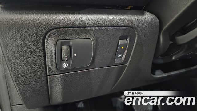 Renault Korea SM6 2.0 GDe SE 2016 — фото 37