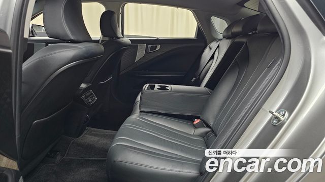 Kia K8 2.5 Gasoline 2WD Noblesse 2023 — фото 12