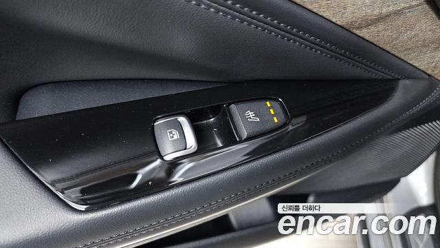 Kia K8 2.5 Gasoline 2WD Noblesse 2023 — фото 19