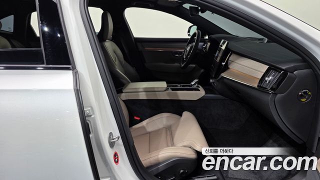 Volvo S90 B5 Ultra Dark 2026 — фото 15