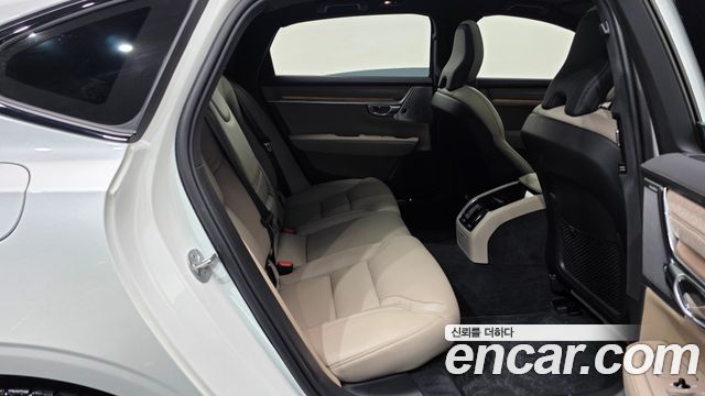 Volvo S90 B5 Ultra Dark 2026 — фото 16